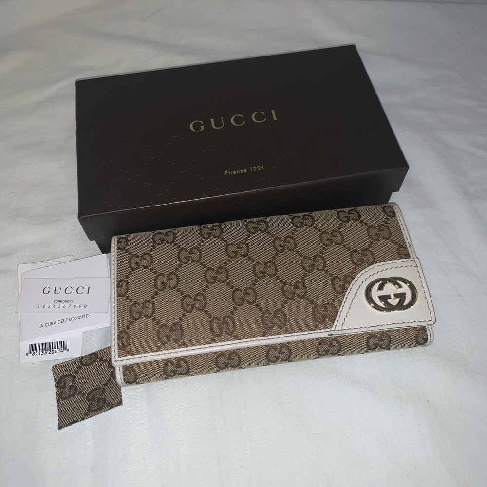 ❌SOLD❌ 100% Authentic Gucci Wallet